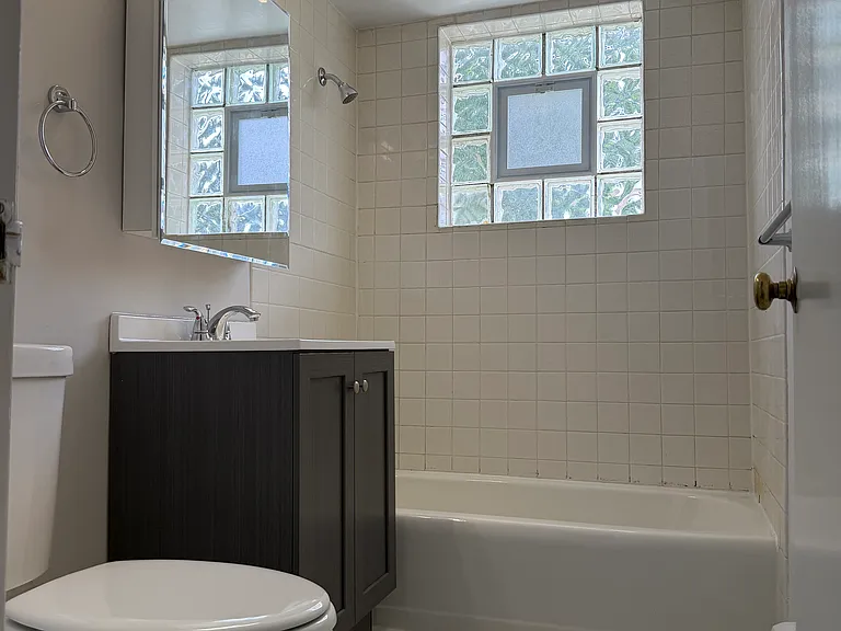 1401 Marengo Ave #1E — Photo 11