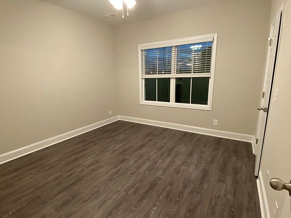 5th image of 1040 Glenkirk Dr #F