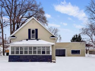 1434 E 4th St, Mishawaka, IN 46544