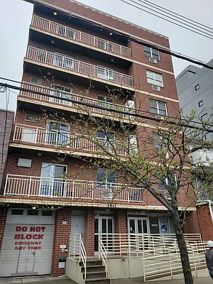 Sold by Maximillion Realty, Inc. | media 12