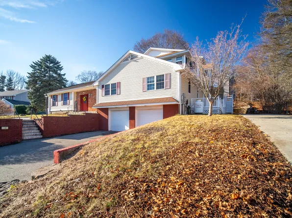 39 Lorelei Circle, Middletown, CT 06457