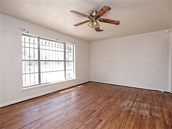 4th image of 1209 Alta Mira Dr