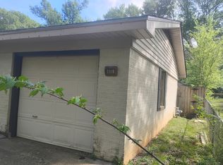 406 Fitzhugh St, Palestine, TX 75803