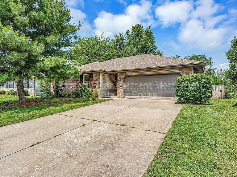 3251 W Scott St — Photo 27