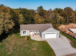 2345 Lensmire Ln, Waupaca, WI 54981
