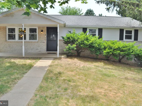 271 Teila Dr, Dallastown, PA 17313