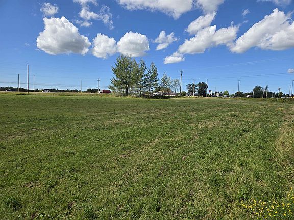 4th image of Bloomfield Cor
