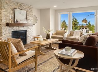 546 Paradise Ln #A202, Edmonds, WA 98020