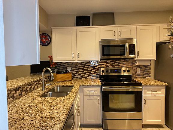 New granite, cabinets 2027
