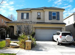 26833 Peppertree Dr, Valencia, CA 91381