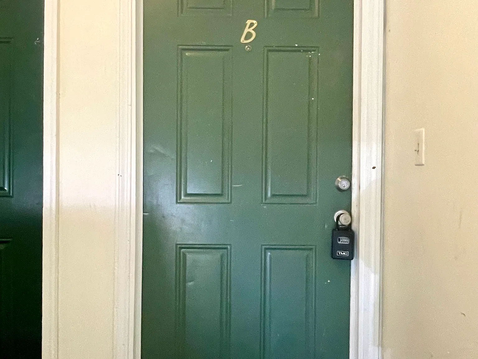 2 bed, 740 sqft, $925 — Photo 2