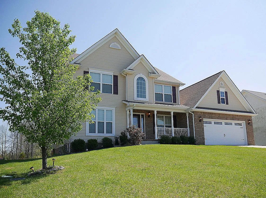 402 Black Ravens Ct photo 1