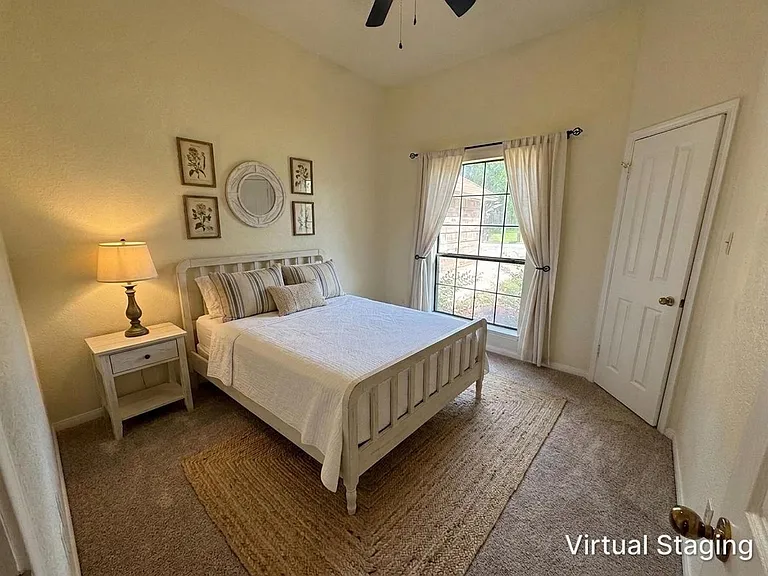 1815 Diana Ln — Photo 18