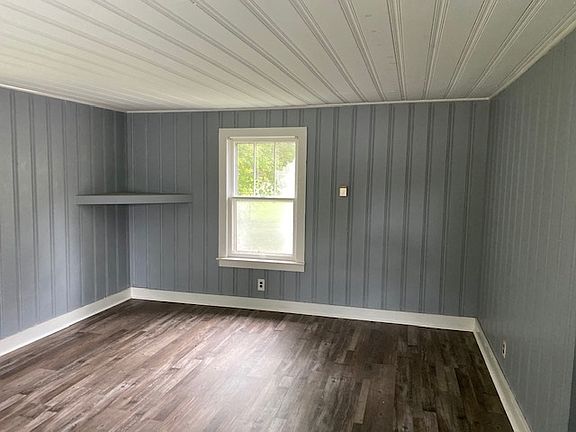 5th image of 515 Tyus St