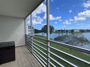 3028 Rexford B #B, Boca Raton, FL 33434