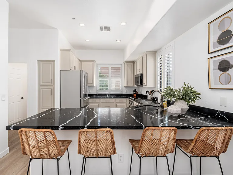 9551 E Redfield Rd #1001 — Photo 4