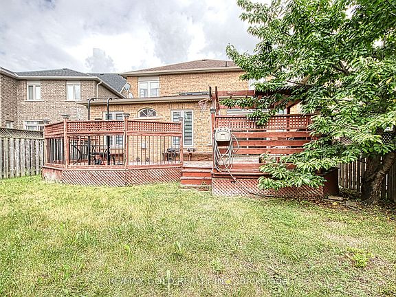 4th image of 3428 Erin Centre Blvd