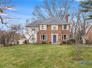 535 Clover Ln, Perrysburg, OH 43551