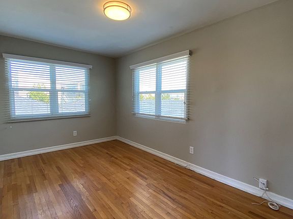 3rd image of 4153 Estrella Ave