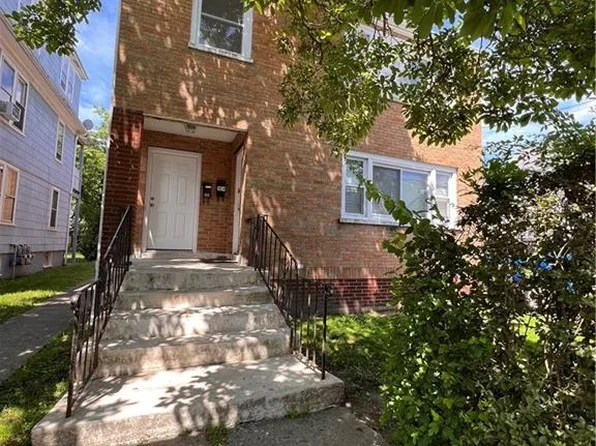 53 Pixlee Pl #2, Bridgeport, CT 06610