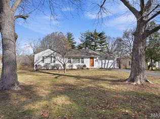 613 Plantmore Dr, Saint Louis, MO 63135