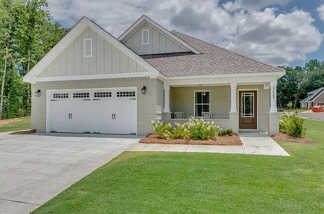 5 bed, 2682 sqft, $2,800 — Photo 1