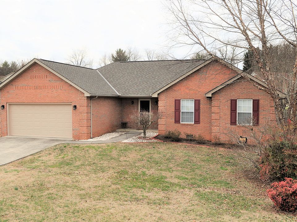 1st image of 1745 Northfield Dr