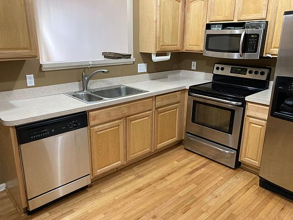 4th image of 5562 Elmhurst Dr