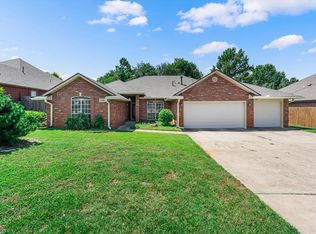 4104 Devon Dr, Edmond, OK 73034