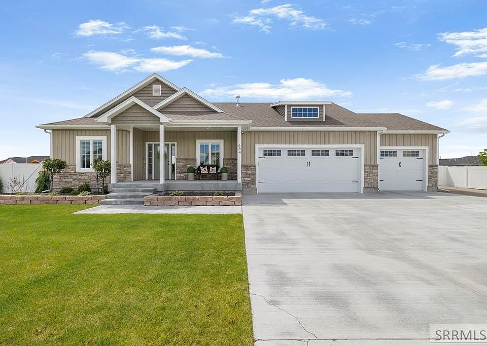 1st image of 634 Glacier Ave