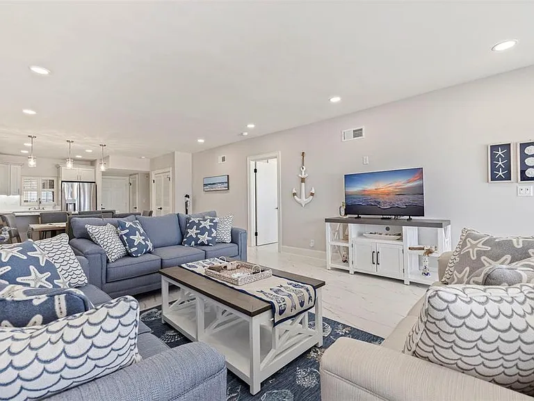 4950 Gulf Blvd #404 — Photo 20