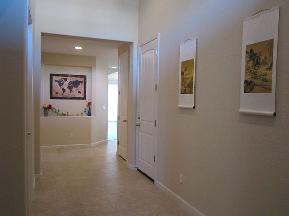 3rd image of 262 Altadena Cir