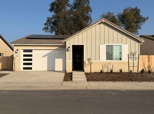 2153 N Renn Ave, Clovis, CA