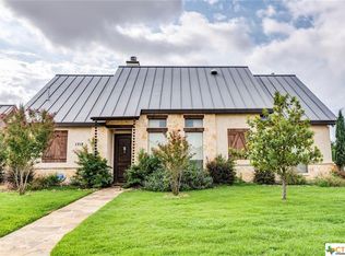 1712 Gruene Vineyard Xing, New Braunfels, TX 78130