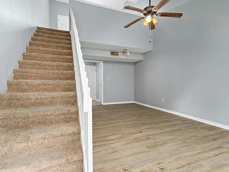 1176 Oregon Ave #2 — Photo 7