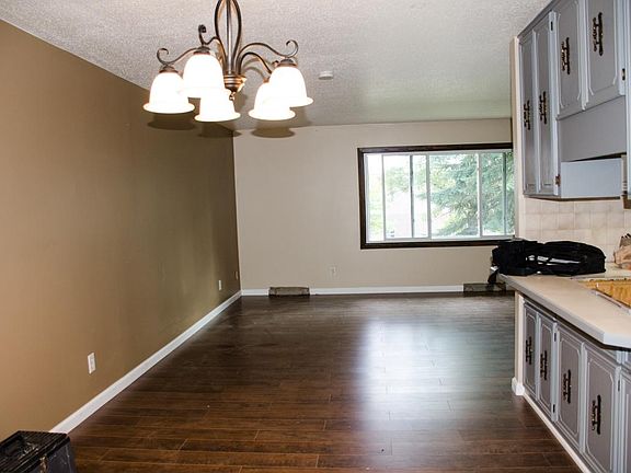 2nd image of 404 138th St E