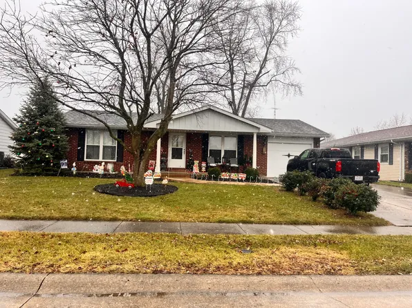 906 Greenbriar Ct, Celina, OH 45822