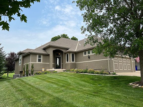 Front of House & Garage