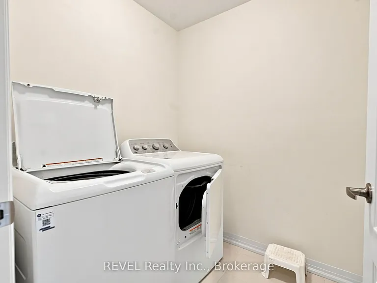 15 Peach St #15 — Photo 24
