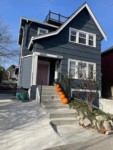 4009 2nd Ave NE Photo 1