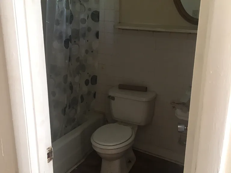 919 Minor St NE #5 — Photo 24