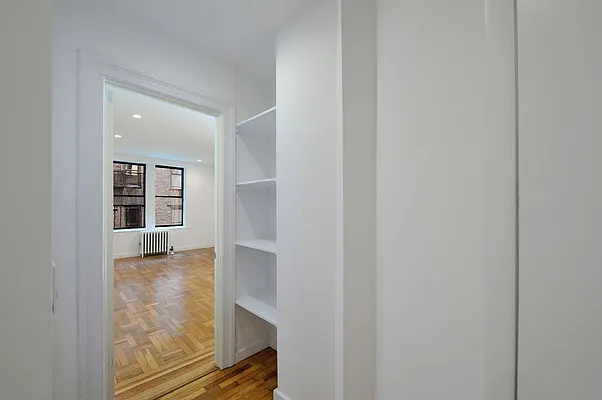 Rented by Aether Property Group | media 22