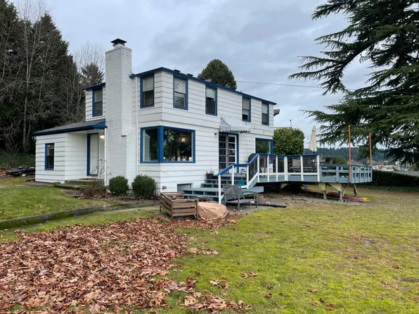 15327 Beach Dr NE, Seattle, WA 98155