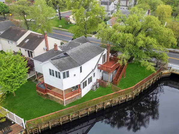 244 S Park Avenue, Rockville Centre, NY 11570