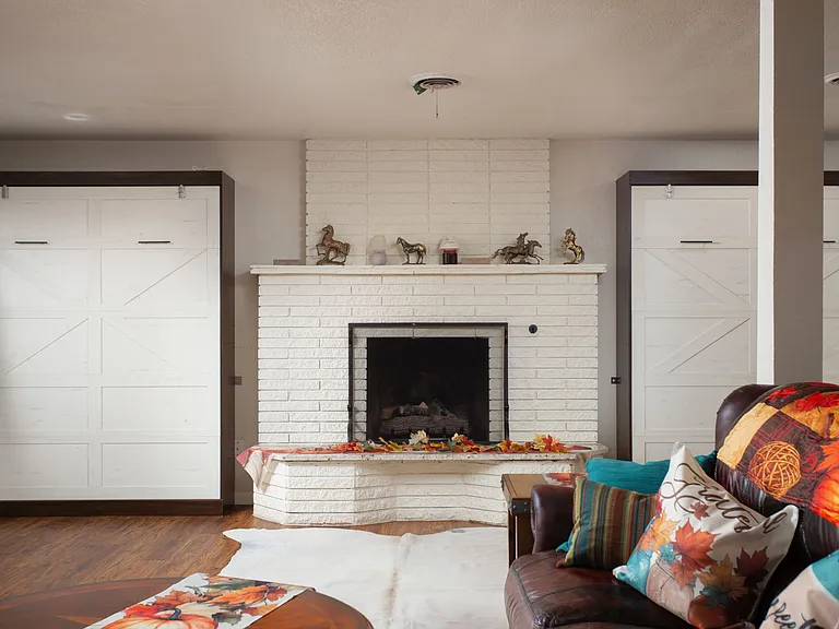 1815 S Eastern St #1 — Photo 11