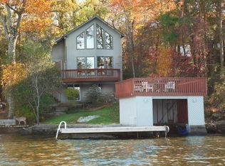 11 Bonaparte Point Dr, Hopatcong, NJ 07843