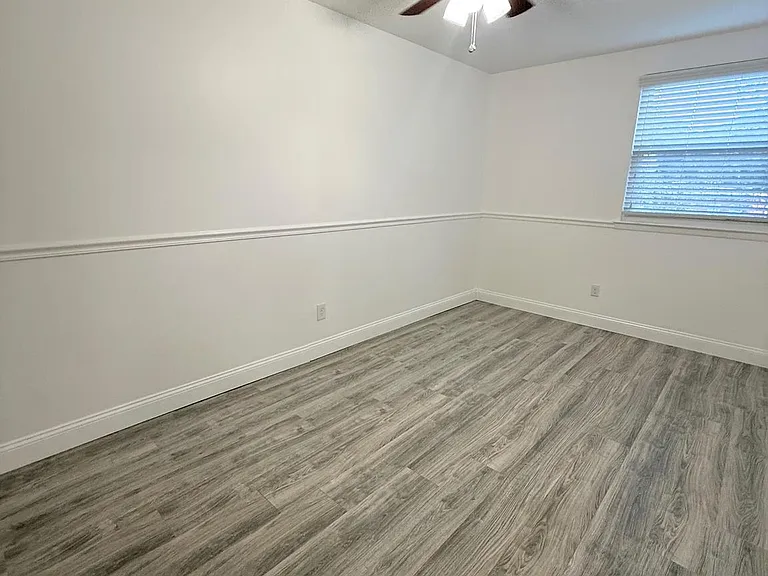 3646 Genesee Dr — Photo 17