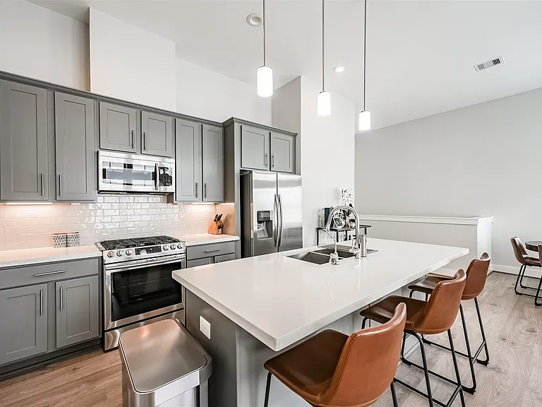 5209 Allen St #F — Photo 35