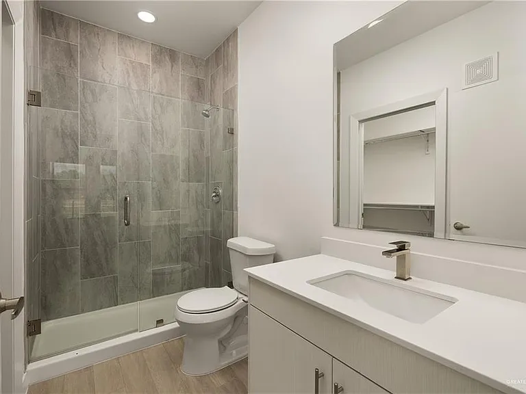 412 N Ware Rd — Photo 10