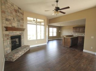 4895 W Carter St, Springfield, MO 65802